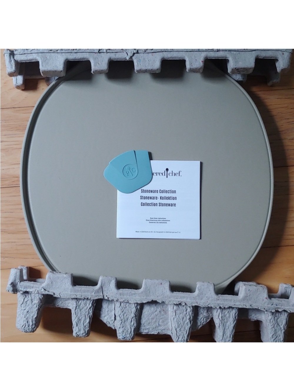 Pampered Chef Pizza Stone NIB